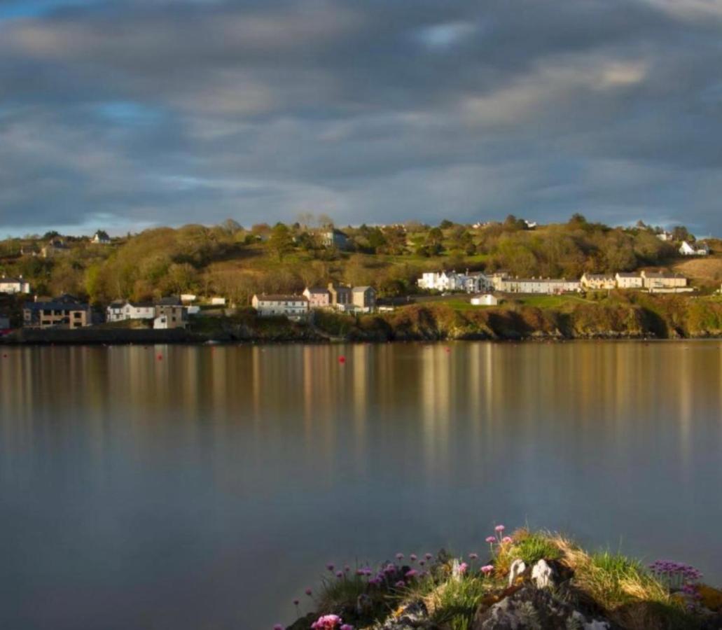 Glandore Mews Situated In The Picturesque Village Of Glandore Eksteriør billede
